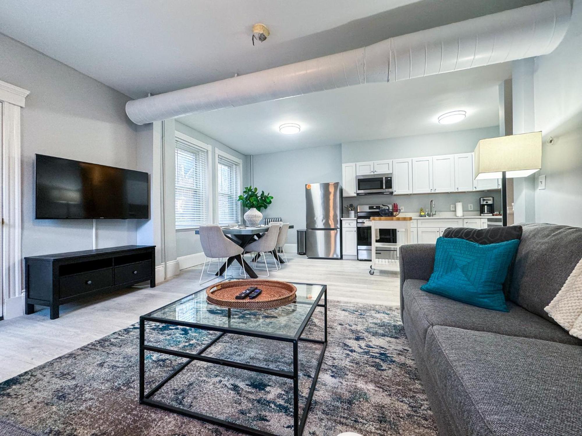 Ferienwohnung Huge,3 Bed,2Bath,Public Transport,Boston,Sleeps 9 Brookline Exterior foto